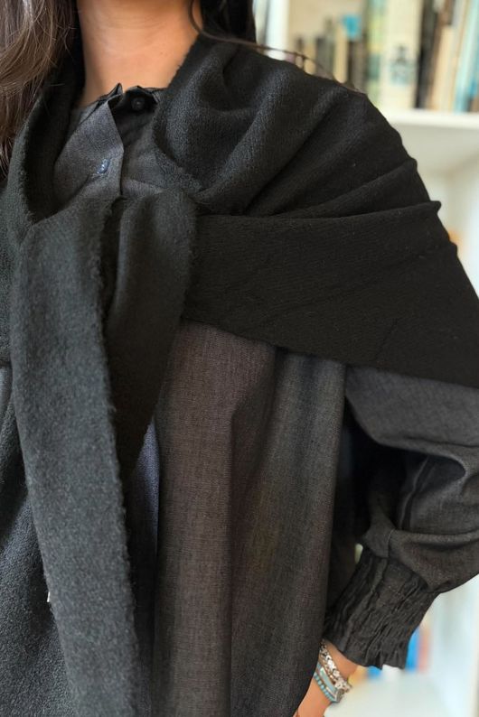 Nora Knit Shawl Black